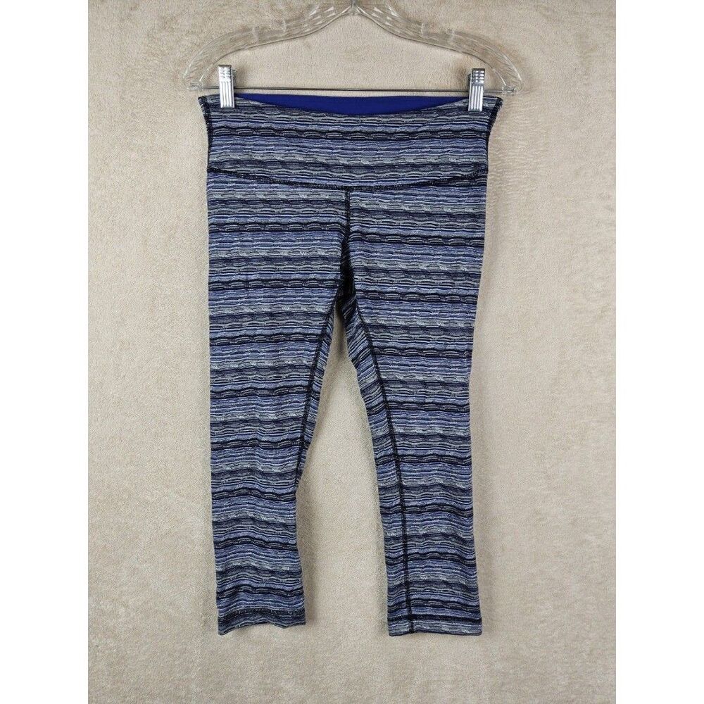 Lululemon Women’s Cropped Striped Athletic Leggings Size 8